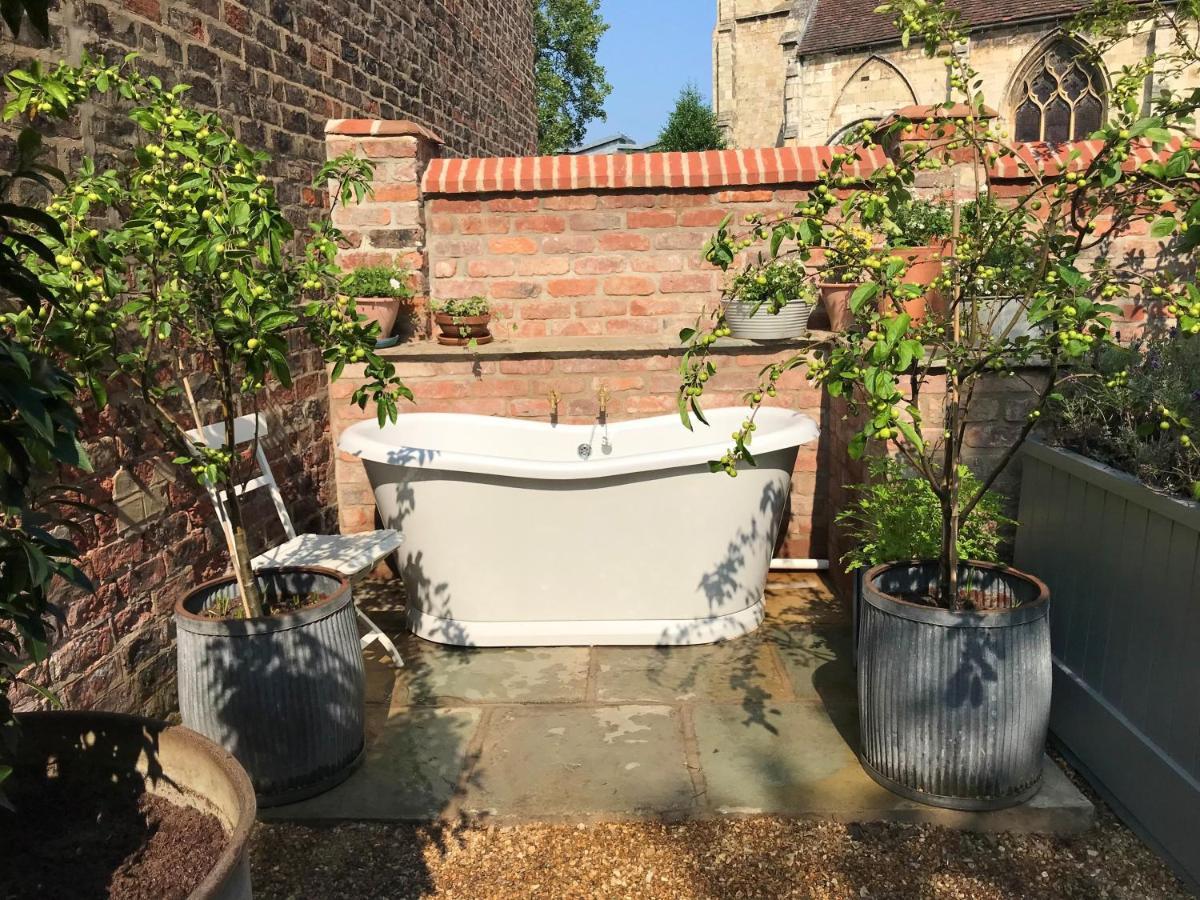City Centre Luxury Holiday House With Outdoor Bath And Parking York Ngoại thất bức ảnh